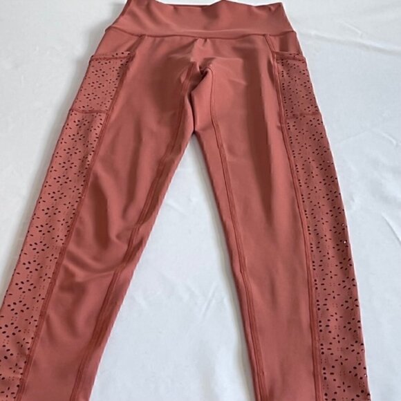 Aerie Chill Play Move 7/8 Laser Cut Terracotta Leggings NWT - Picture 2 of 8